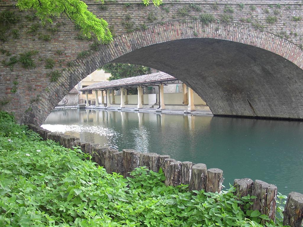Hotel Palazzo Brunamonti Bevagna Exterior foto