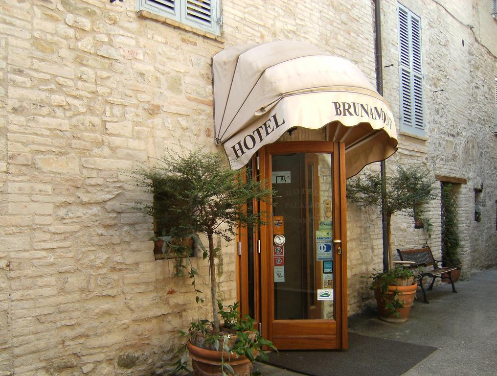 Hotel Palazzo Brunamonti Bevagna Exterior foto